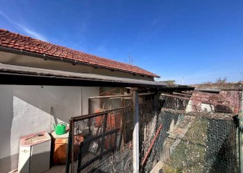 Giardino - Box via Basse Sant'Anna, 15, Cuneo (neighborhood Centro) - photo 5