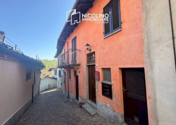 Facciata - Casa indipendente via Vincenzo Gioberti, 10, Barolo - foto 1