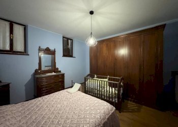 Camera da letto - Independent house via Vincenzo Gioberti, 10, Barolo - photo 8