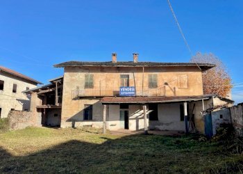 Facciata - Rustico via San Bernardo, 6, frazione Roata Rossi, Cuneo - foto 4