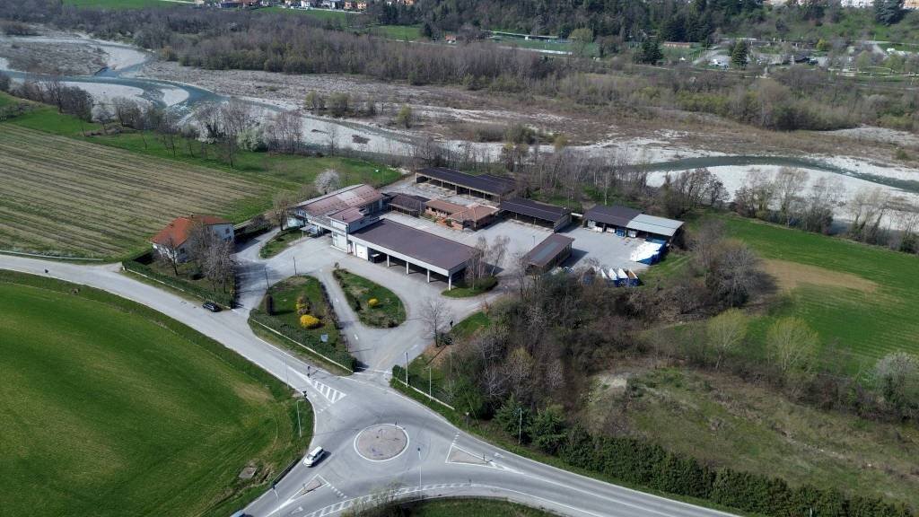 Vista - Magazzino via Bisalta, 60, frazione Madonna Delle Grazie, Cuneo - foto 3