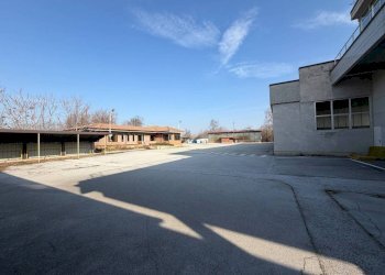 Magazzino - Magazzino via Bisalta, 60, frazione Madonna Delle Grazie, Cuneo - foto 29