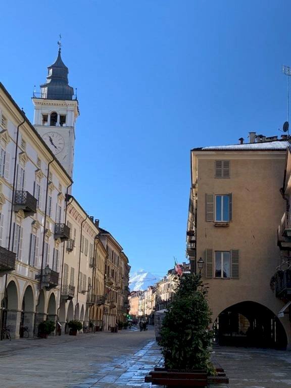 Zona - Three-room apartment via Roma, Cuneo (neighborhood Centro) - photo 2