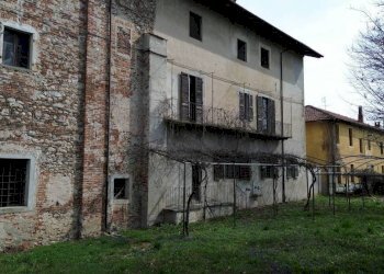 Facciata - Stabile - Palazzo via Sant'Anselmo, frazione Madonna Delle Grazie, Cuneo - foto 13