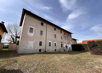 Facciata - Stabile - Palazzo via Sant'Anselmo, frazione Madonna Delle Grazie, Cuneo - foto 14