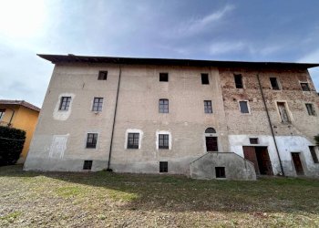Facciata - Stabile - Palazzo via Sant'Anselmo, frazione Madonna Delle Grazie, Cuneo - foto 16