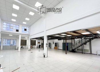 Magazzino - Shop via Massimo d'Azeglio, 5, Cuneo (neighborhood Centro) - photo 1