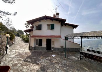 Facciata - Villa strada Passo del Bandito, Seborga - photo 18