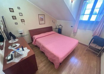 Camera da letto - Bilocale via Vittorio Emanuele II, 369, Bordighera - foto 8