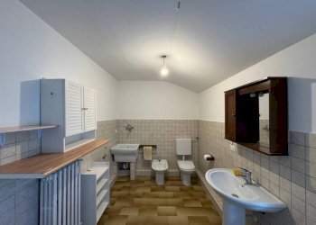 Bagno - Rustic via Langa, Lequio Berria - photo 14