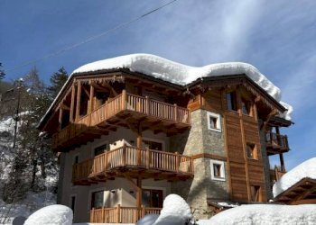 Facciata - Villa corso Nizza, 15, Limone Piemonte - foto 2