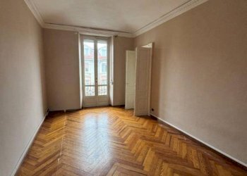 Camera da letto - Apartment corso Nizza, 13, Cuneo (neighborhood Centro) - photo 4