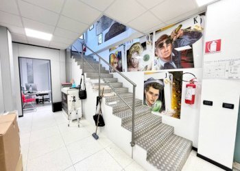 Ufficio - Negozio via Massimo d'Azeglio, 5, Cuneo (zona Centro) - foto 24