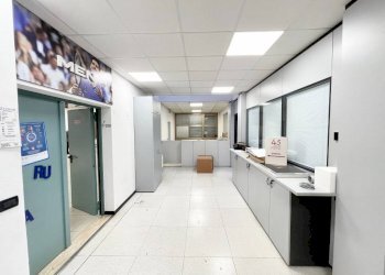 Ufficio - Negozio via Massimo d'Azeglio, 5, Cuneo (zona Centro) - foto 25