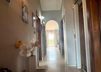 Corridoio - Three-room apartment via Pietro Nenni, 31, Montelibretti - photo 10
