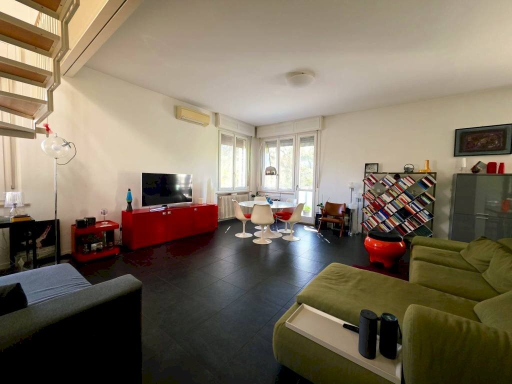 Salone - Quadrilocale via Montagnana, Parma (zona Cittadella) - foto 2