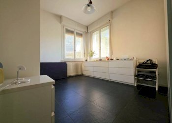 Camera da letto - Quadrilocale via Montagnana, Parma (zona Cittadella) - foto 10