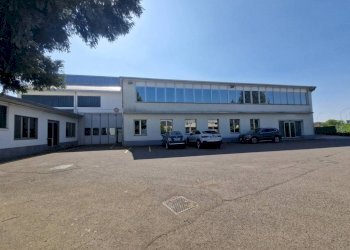 Facciata - Capannone via Dante Alighieri, Abbiategrasso - foto 2