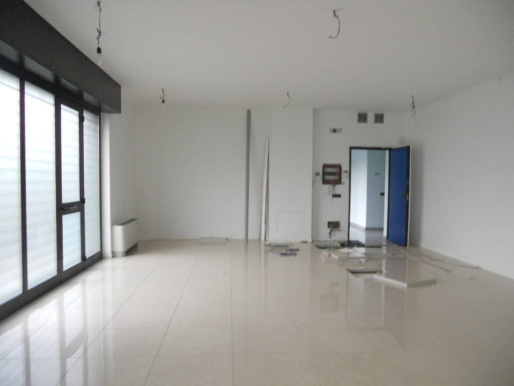 Ufficio - Office via Alcide De Gasperi, 107, Rho - photo 2