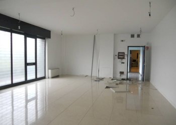 Interno non residenziale - Office via Alcide De Gasperi, 107, Rho - photo 7