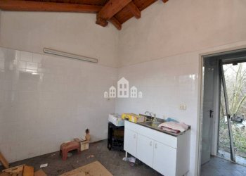 Salone - Magazzino Borgata Bisdonio, 11, Pont-Canavese - foto 9