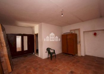 Stanza non arredata - Independent house Frazione Spineto, snc, Castellamonte - photo 18