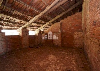 Stanza non arredata - Independent house Frazione Spineto, snc, Castellamonte - photo 30