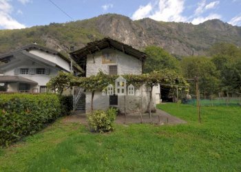 Facciata - Casa indipendente Borgata Bisdonio, 17, Pont-Canavese - foto 3