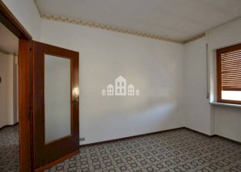 Soggiorno - Trilocale via Cappuccini, 3, Cuorgnè - foto 9