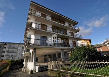 Facciata - Trilocale via Cappuccini, 3, Cuorgnè - foto 30