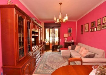 Salone - Appartamento via Famiglia Ruatti, 3, Cuorgnè - foto 2