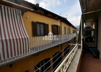 Balcone - Appartamento via Famiglia Ruatti, 3, Cuorgnè - foto 7