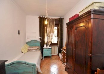 Camera da letto - Appartamento via Famiglia Ruatti, 3, Cuorgnè - foto 12