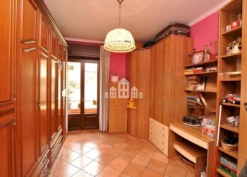 Camera da letto - Appartamento via Famiglia Ruatti, 3, Cuorgnè - foto 14