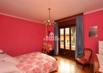 Camera da letto - Appartamento via Famiglia Ruatti, 3, Cuorgnè - foto 16