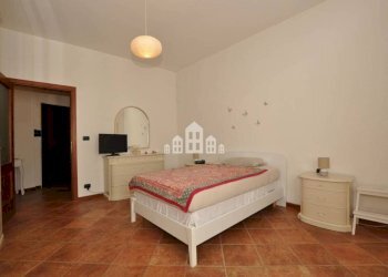 Camera da letto - Bilocale via verdi, 9, Cuorgnè - foto 18