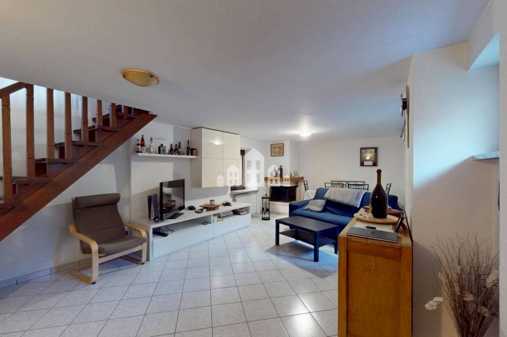 Salone - Casa indipendente via Roma, 68, Banchette - foto 2