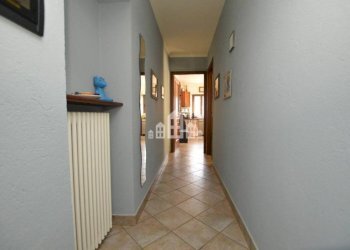 Corridoio - Villa frazione Braida, 21, Canischio - foto 12