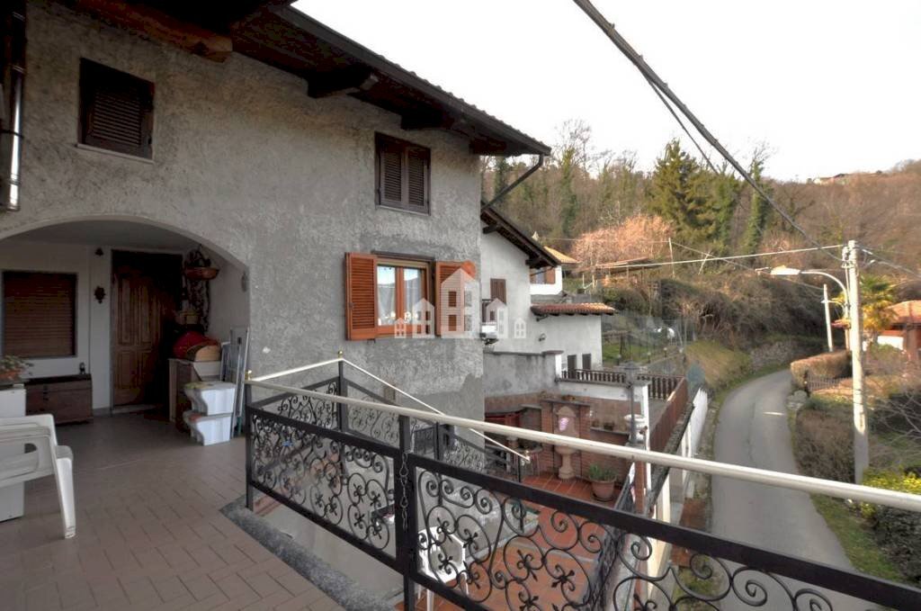 Terrazzo - Casa indipendente Località Coste, 15, Castelnuovo Nigra - foto 1