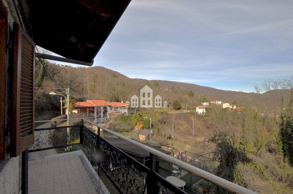 Balcone - Casa indipendente Località Coste, 15, Castelnuovo Nigra - foto 2