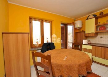 Cucina - Casa indipendente Località Coste, 15, Castelnuovo Nigra - foto 5