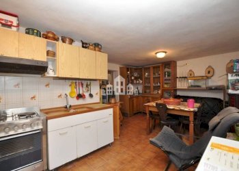 Cucina - Casa indipendente Località Coste, 15, Castelnuovo Nigra - foto 30
