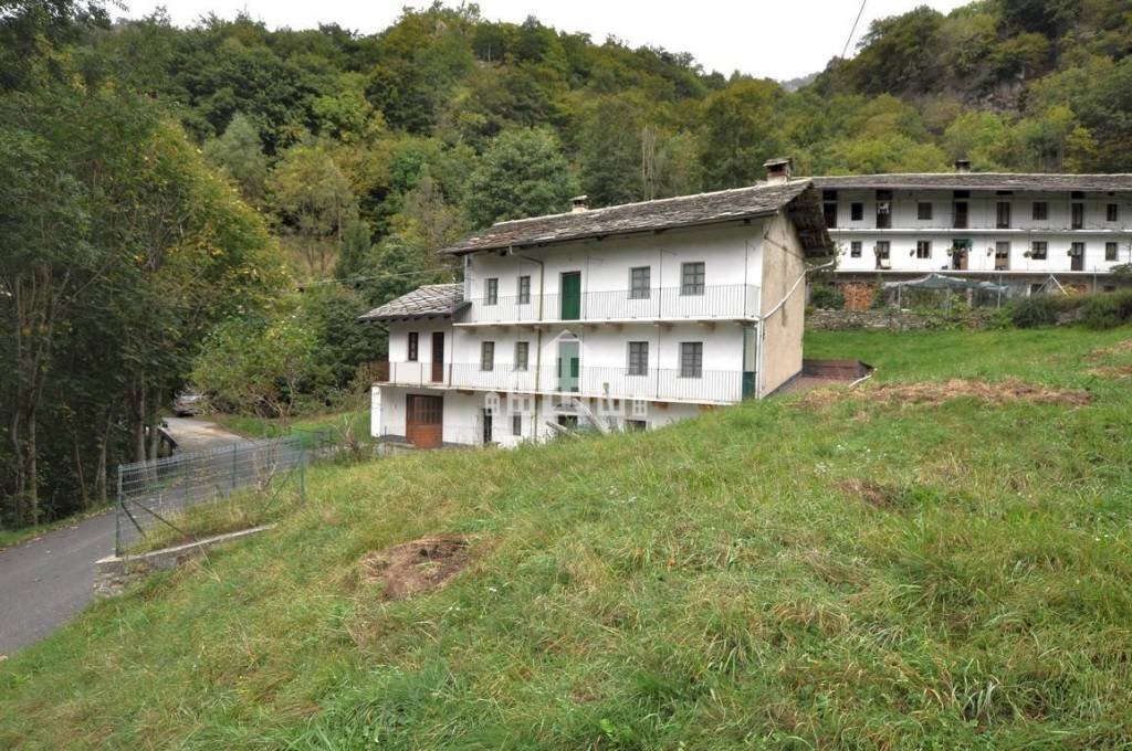 Facciata - Casa indipendente Frachiamo, snc, Sparone - foto 1