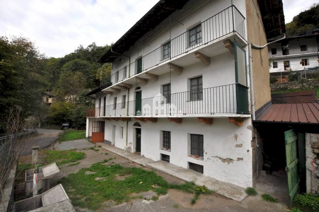 Facciata - Casa indipendente Frachiamo, snc, Sparone - foto 2