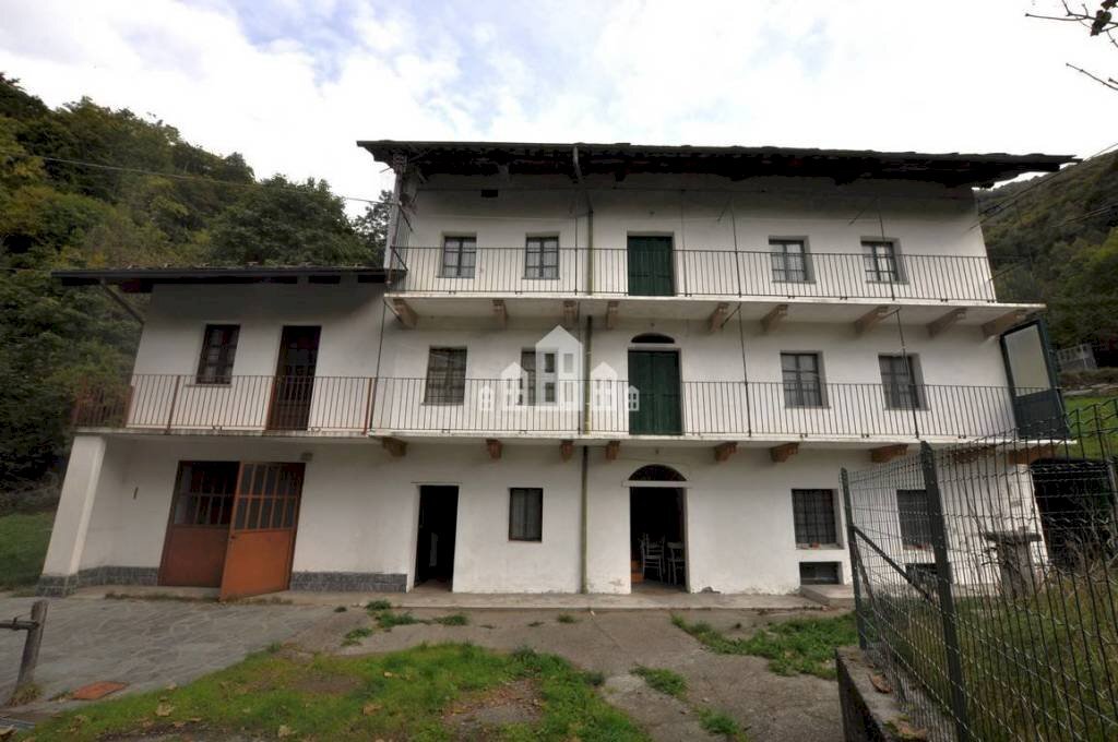 Facciata - Casa indipendente Frachiamo, snc, Sparone - foto 3