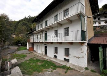 Facciata - Casa indipendente Frachiamo, snc, Sparone - foto 2