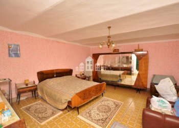 Camera da letto - Casa indipendente Frachiamo, snc, Sparone - foto 9