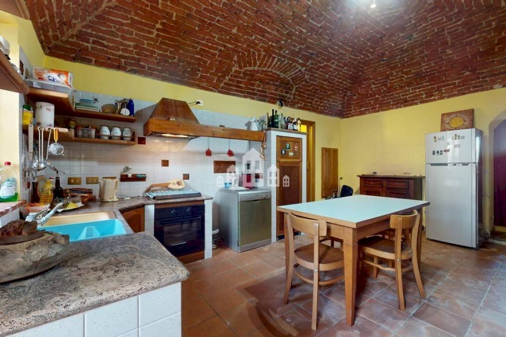 Cucina - Casa indipendente via Sant' Anna, Strada Vernette, Rivarolo Canavese - foto 2