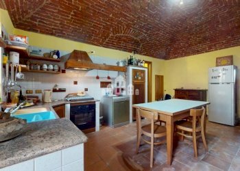 Cucina - Casa indipendente via Sant' Anna, Strada Vernette, Rivarolo Canavese - foto 2