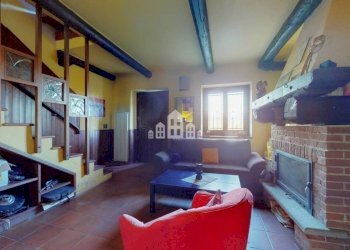 Salone - Casa indipendente via Sant' Anna, Strada Vernette, Rivarolo Canavese - foto 9